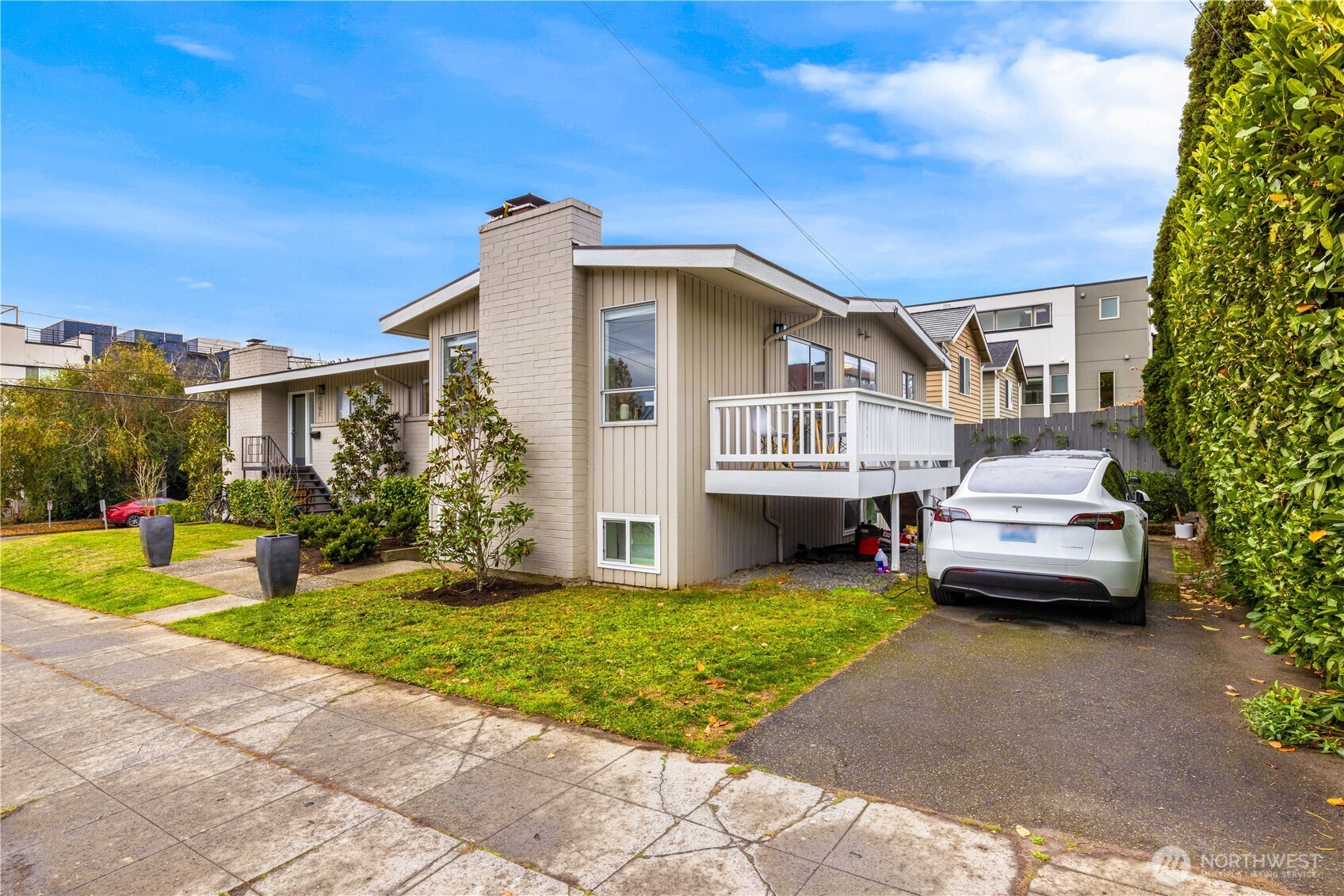 6301 22nd Avenue NW Seattle WA 98107