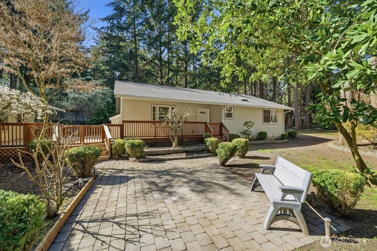 879 Kamus Way Fox Island WA 98333
