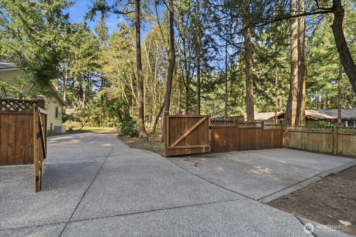 879 Kamus Way Fox Island WA 98333