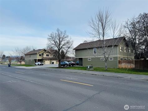 226 E Whitman Drive College Place WA 99324