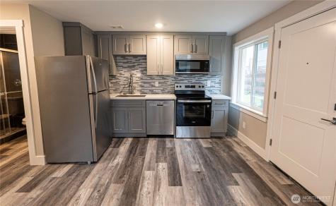 3035 64th Avenue SW Seattle WA 98116