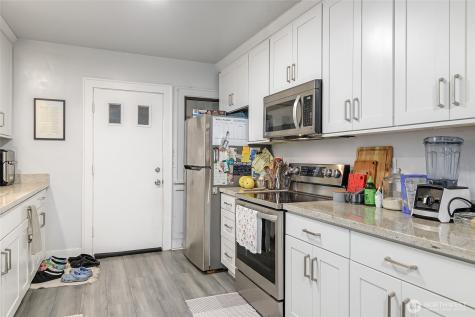 6110 8th Avenue NW Seattle WA 98107