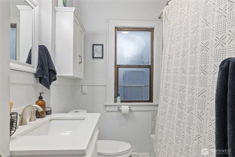 6110 8th Avenue NW Seattle WA 98107