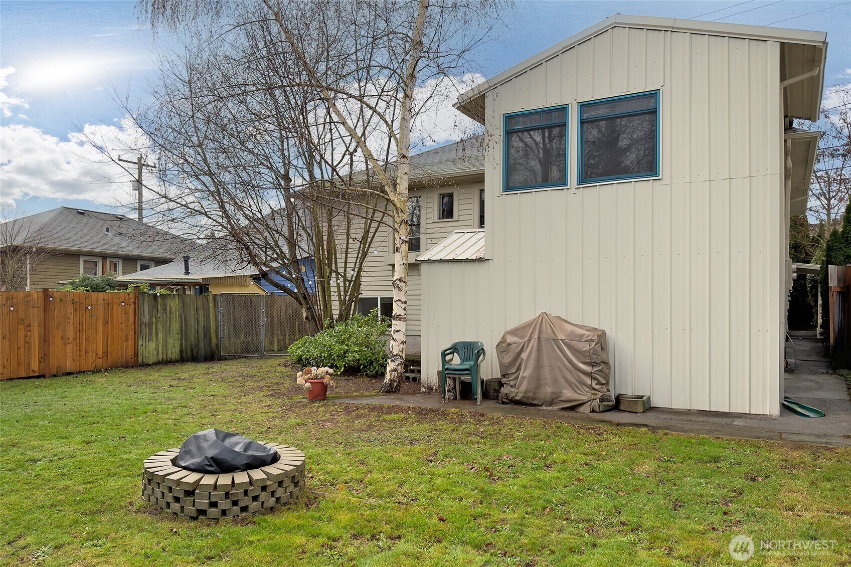6110 8th Avenue NW Seattle WA 98107