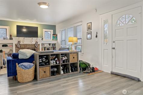 6110 8th Avenue NW Seattle WA 98107