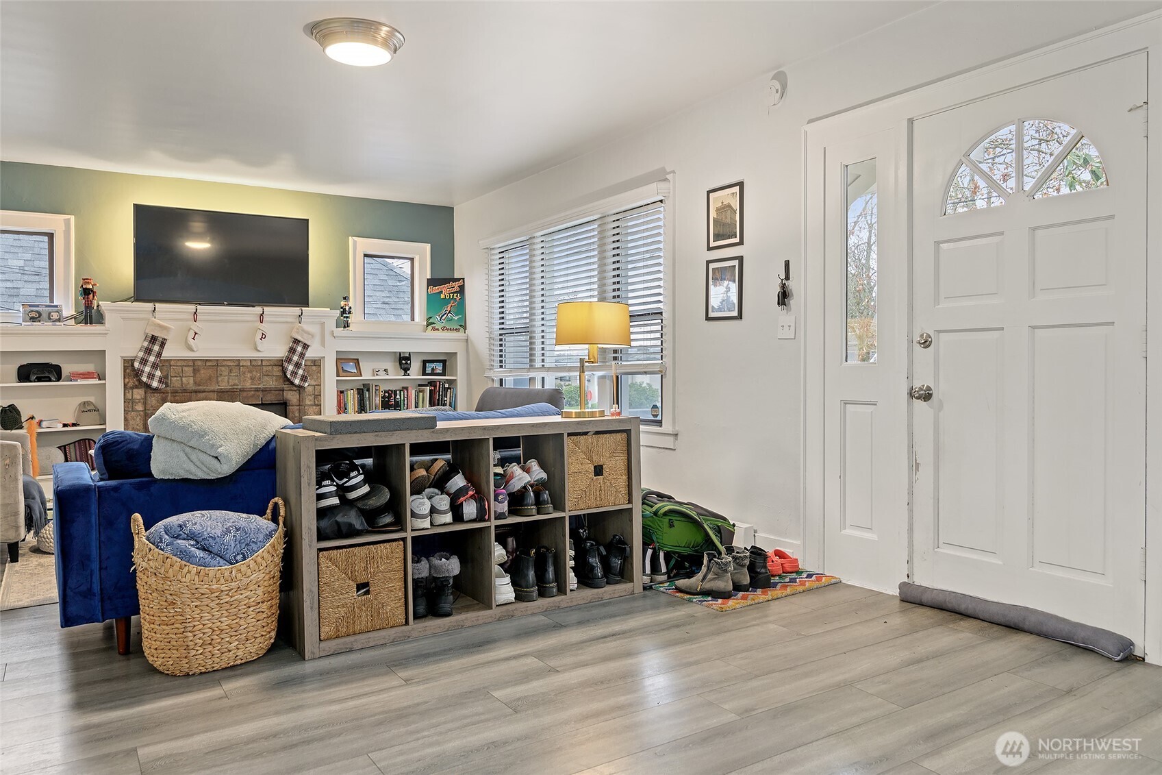 6110 8th Avenue NW Seattle WA 98107