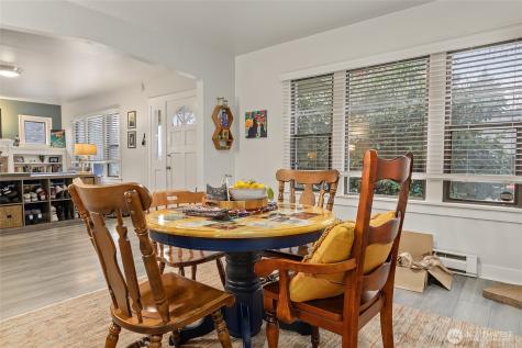 6110 8th Avenue NW Seattle WA 98107