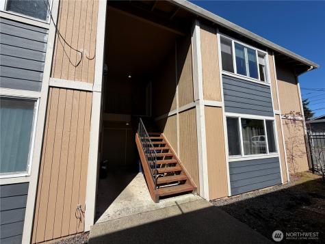 4027 S Warner Street Tacoma WA 98409