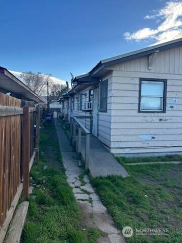 705 N 1st Street Yakima WA 98901