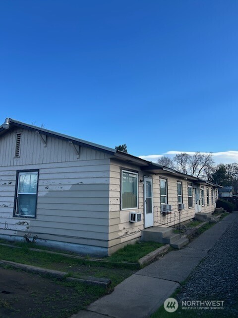 705 N 1st Street Yakima WA 98901
