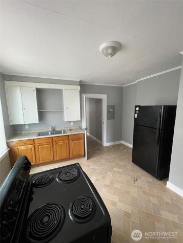 517 Emerson Avenue Hoquiam WA 98550