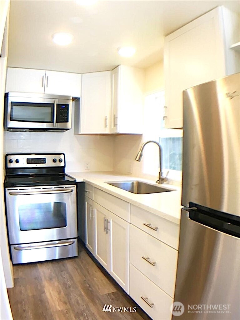 8829 Midvale Avenue N Seattle WA 98103