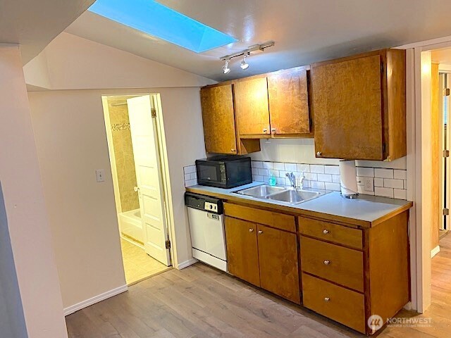 8829 Midvale Avenue N Seattle WA 98103
