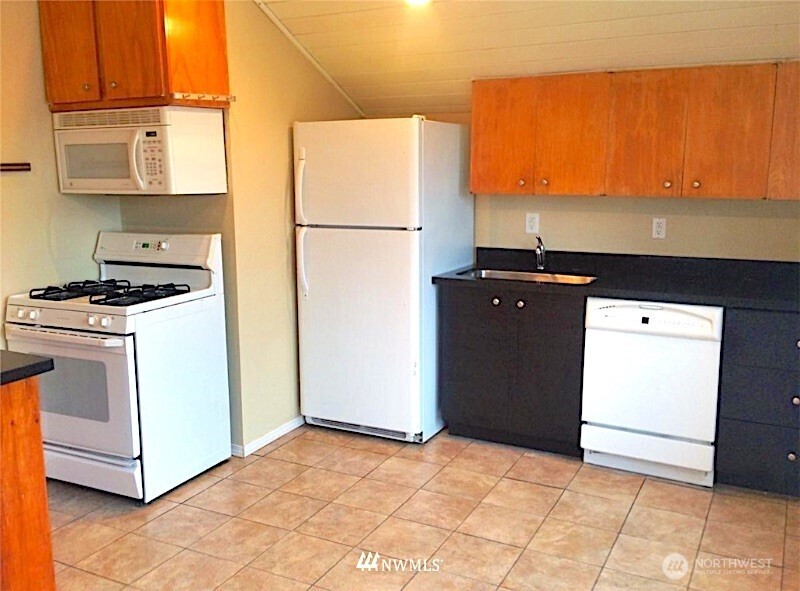 8829 Midvale Avenue N Seattle WA 98103