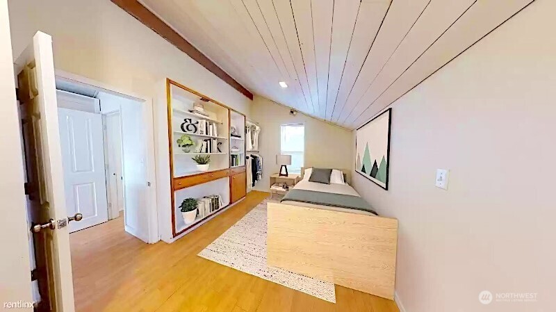 8829 Midvale Avenue N Seattle WA 98103
