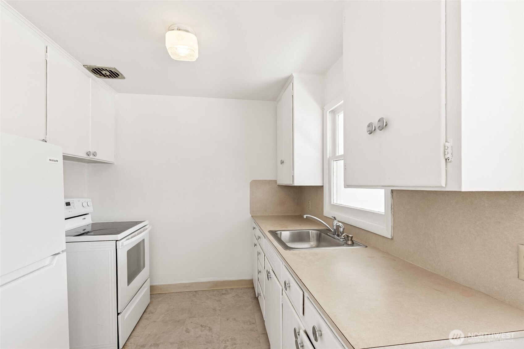 527 E First Street Port Angeles WA 98362