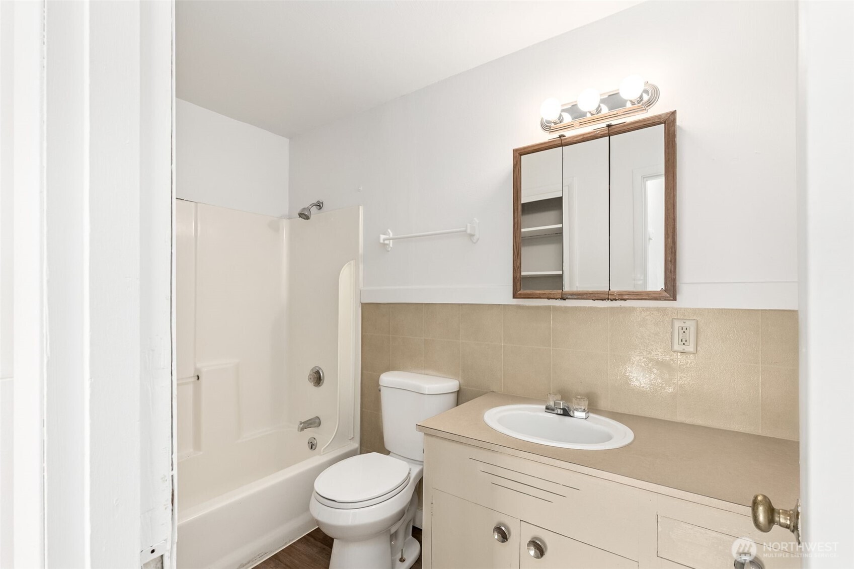527 E First Street Port Angeles WA 98362