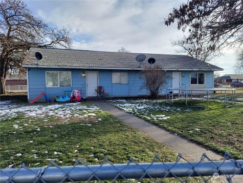1118 Arlington Moses Lake WA 98837