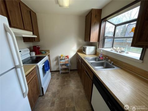 1206 Tule Lake Road S Tacoma WA 98444
