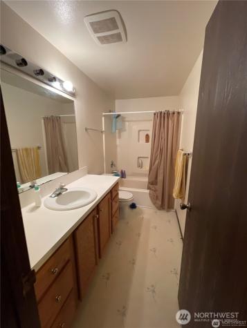 1206 Tule Lake Road S Tacoma WA 98444