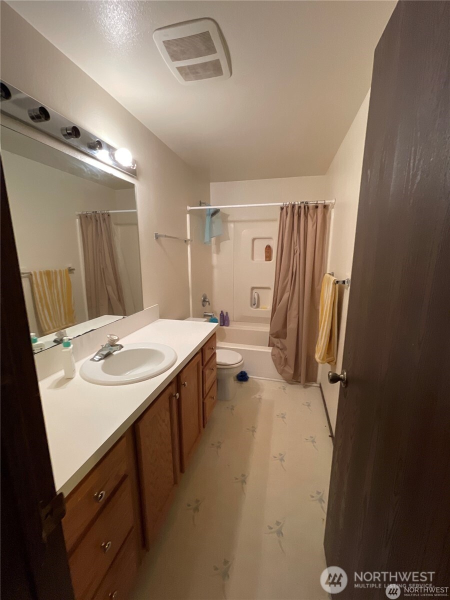1206 Tule Lake Road S Tacoma WA 98444
