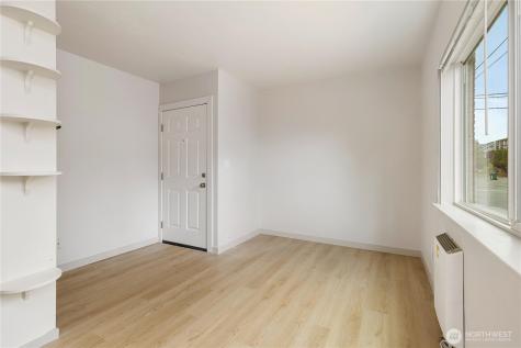 7618 Greenwood Avenue N Seattle WA 98103
