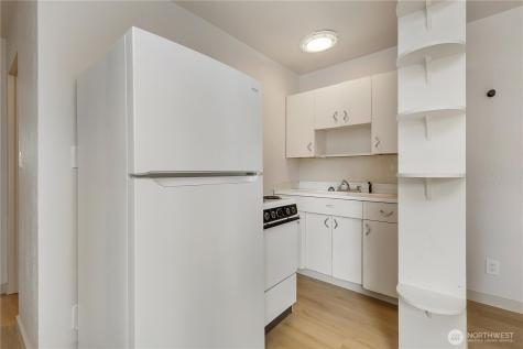 7618 Greenwood Avenue N Seattle WA 98103