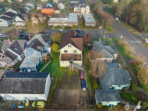 107 W 4th Street Aberdeen WA 98520