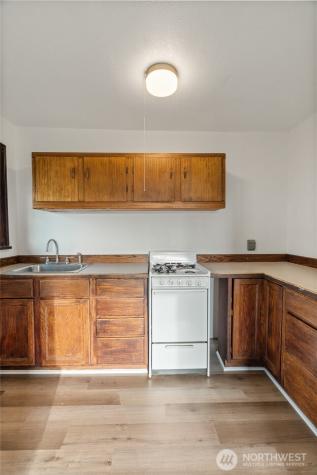 107 W 4th Street Aberdeen WA 98520