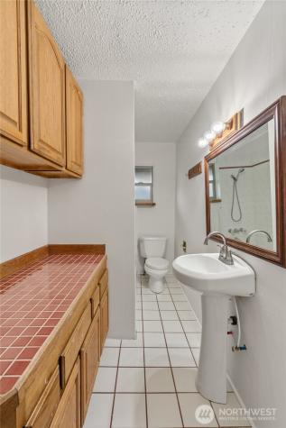 107 W 4th Street Aberdeen WA 98520