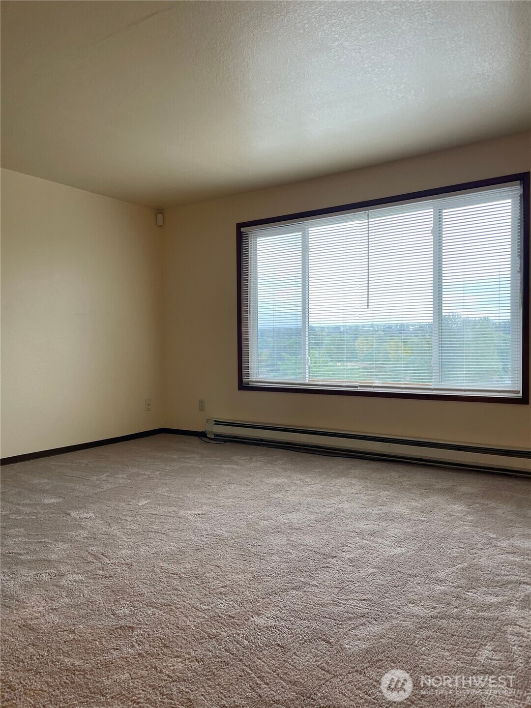 15043 8th Avenue S Burien WA 98148