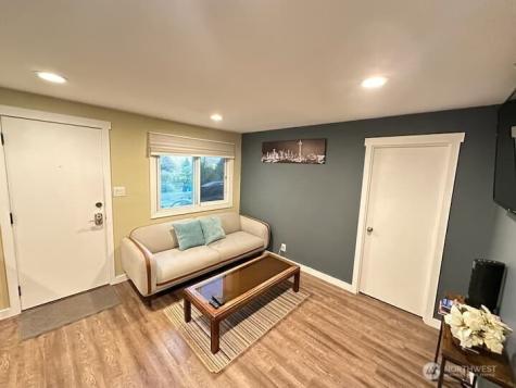 10653 22nd Place S Seattle WA 98168