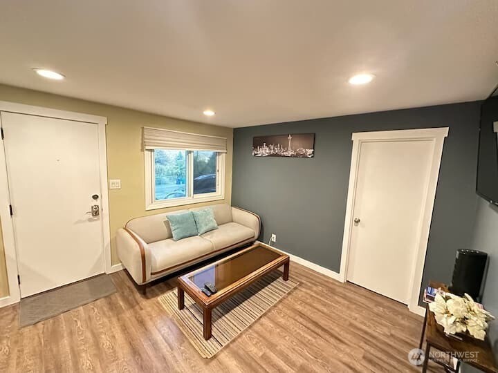 10653 22nd Place S Seattle WA 98168