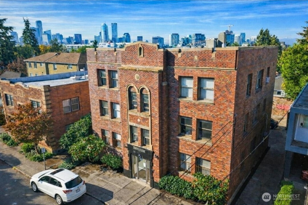 315 12th Avenue E Seattle WA 98102