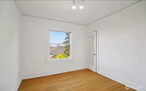 315 12th Avenue E Seattle WA 98102