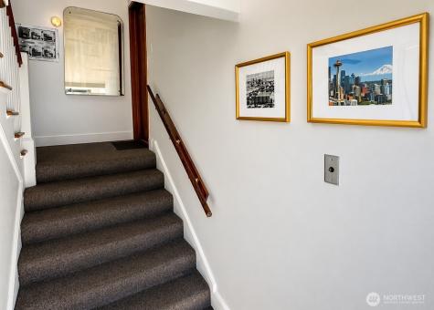 315 12th Avenue E Seattle WA 98102