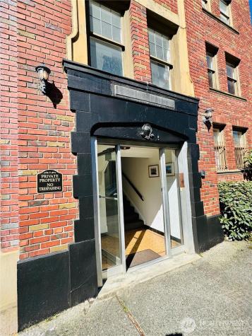 315 12th Avenue E Seattle WA 98102