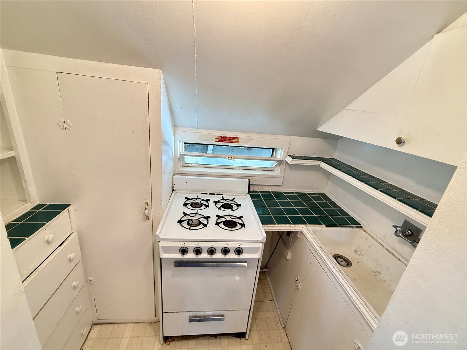 2515 Oakes Avenue Everett WA 98201