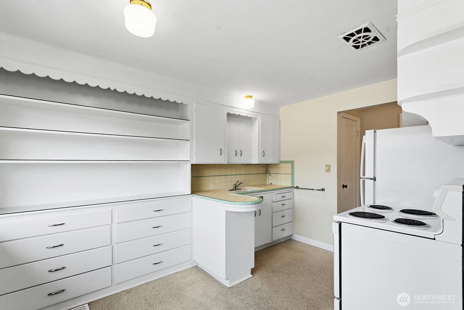 3604 Beach Drive SW Seattle WA 98116