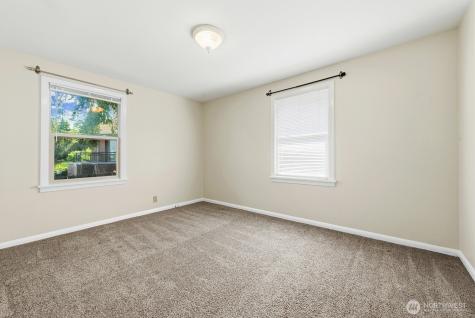3604 Beach Drive SW Seattle WA 98116