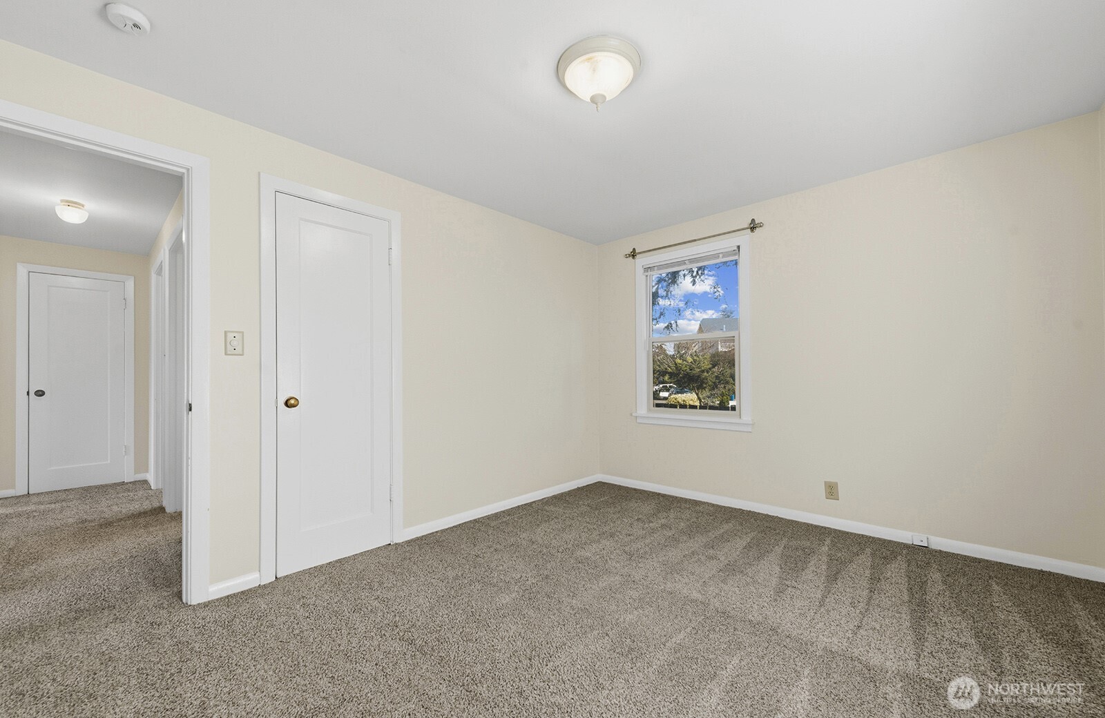 3604 Beach Drive SW Seattle WA 98116