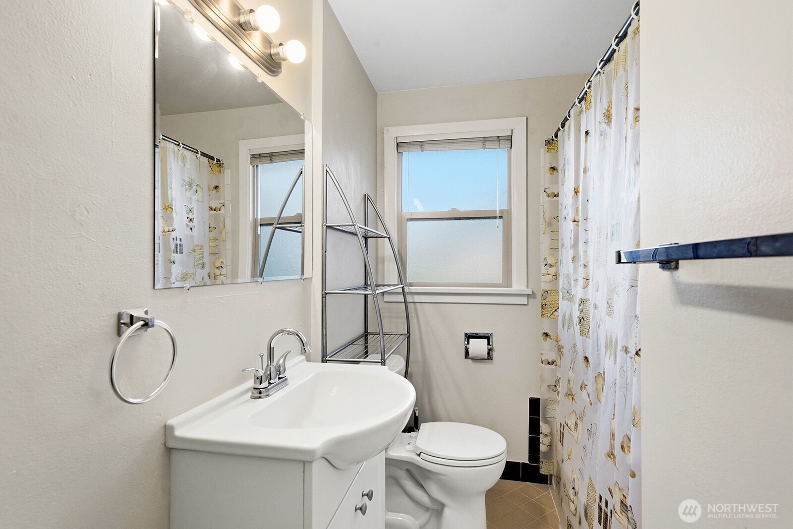 3604 Beach Drive SW Seattle WA 98116
