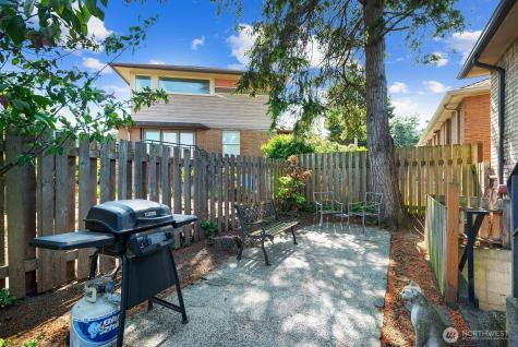 3604 Beach Drive SW Seattle WA 98116