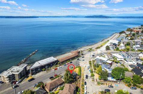 3604 Beach Drive SW Seattle WA 98116