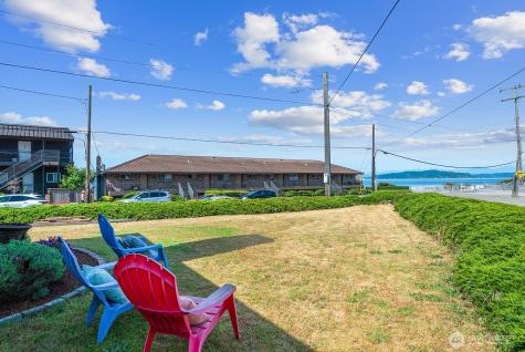 3604 Beach Drive SW Seattle WA 98116