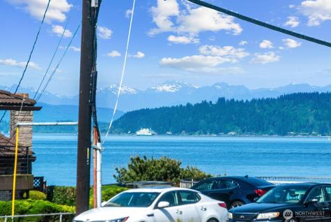3604 Beach Drive SW Seattle WA 98116