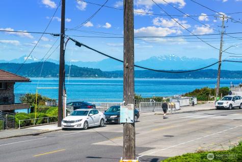 3604 Beach Drive SW Seattle WA 98116