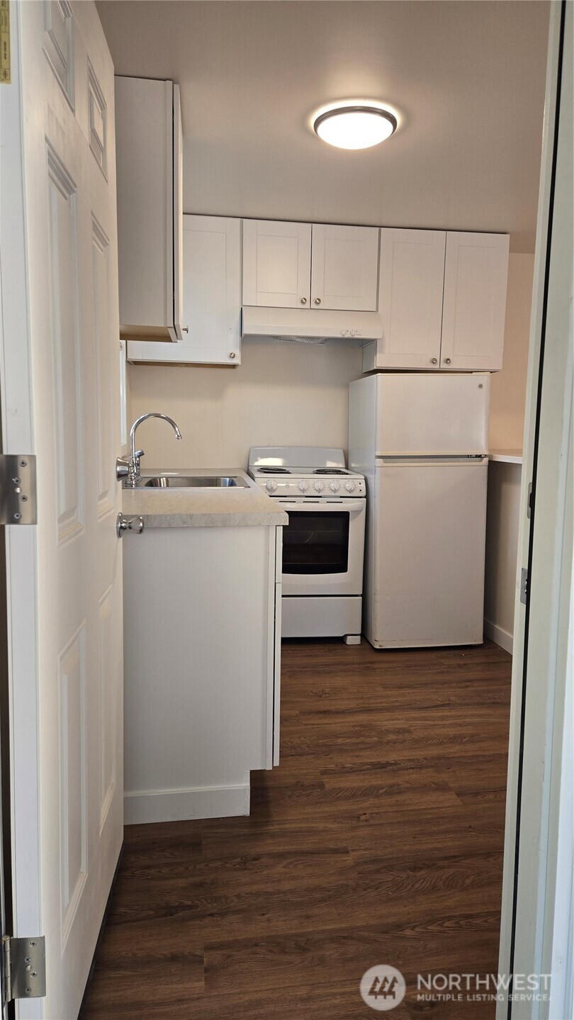 7329 15th Avenue NW Seattle WA 98107