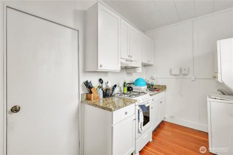 172 16th Avenue Seattle WA 98122
