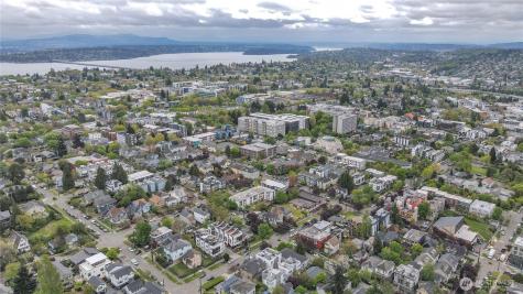 172 16th Avenue Seattle WA 98122